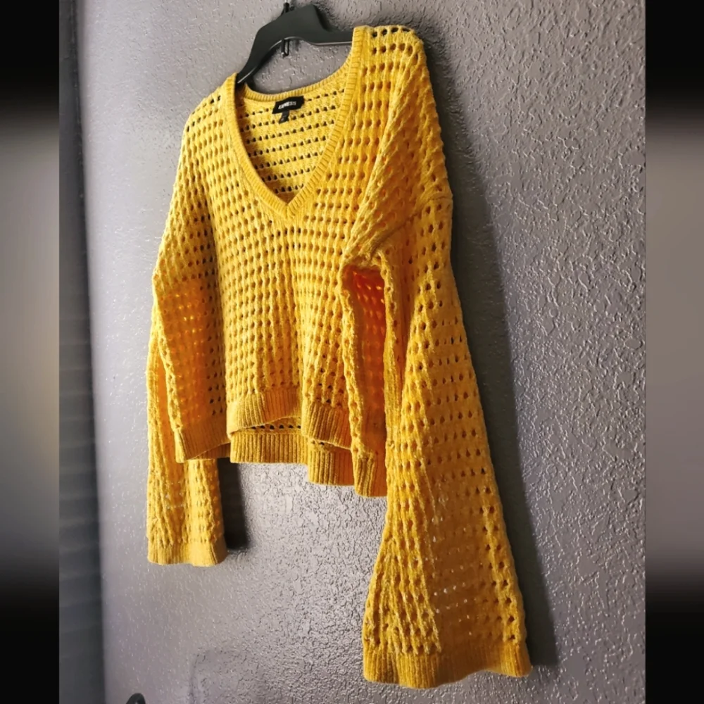 Express bright yellow crop sweater - Picture 3 of 6